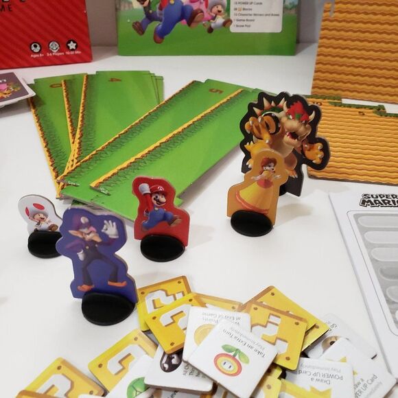 Super Mario Level Up Board Game - Picture 11 of 16
